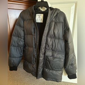 Abercrombie and Fitch boys winter jacket size 15/16 dark gray with black lining